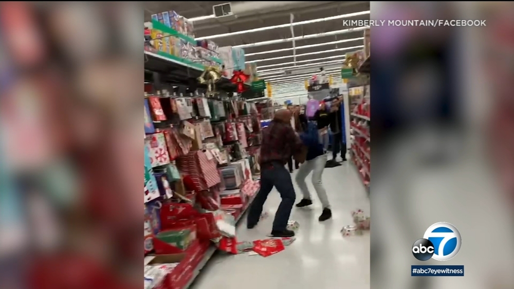 Video: Marines fight inside Murrieta Walmart on Black Friday