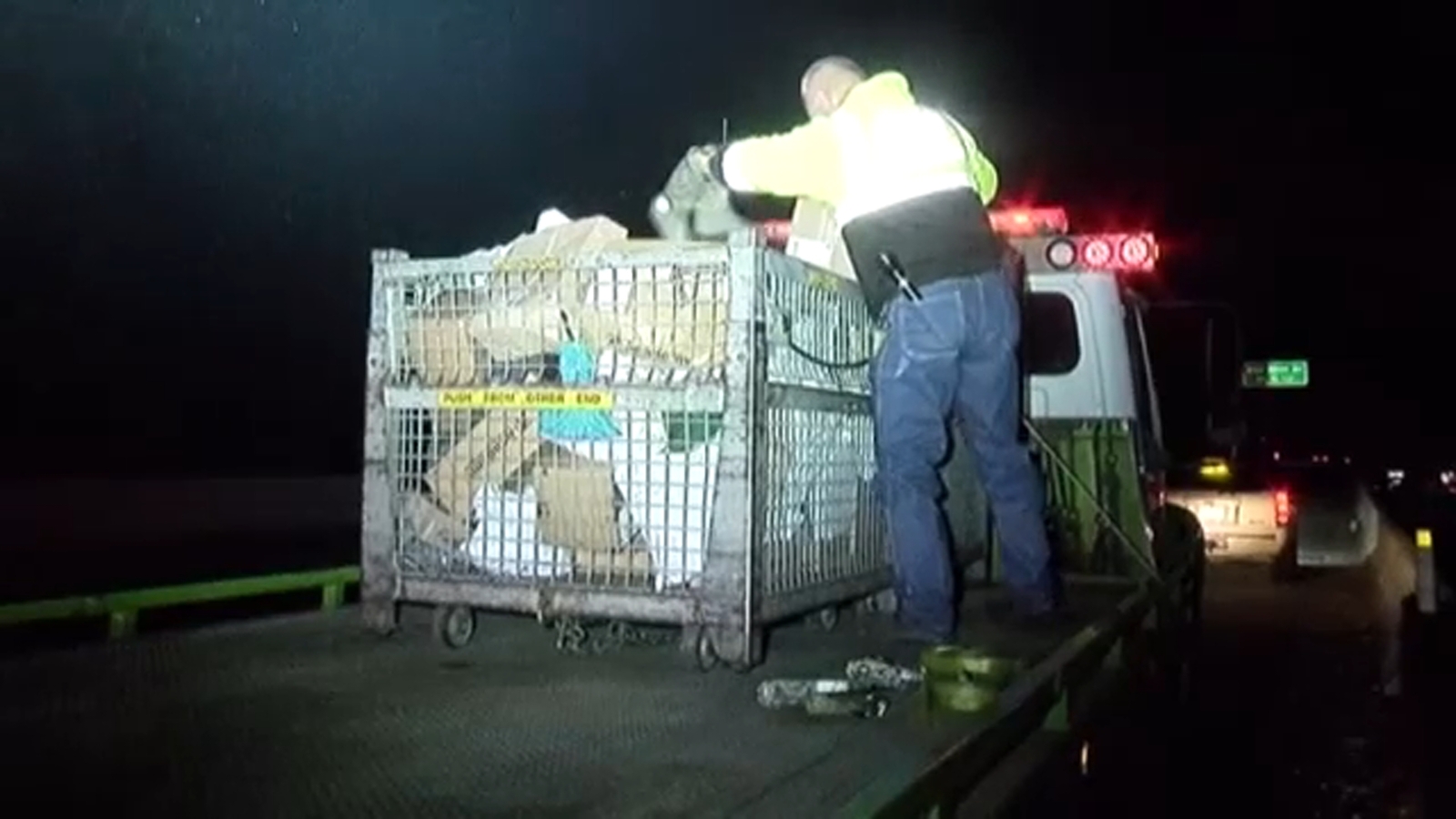 USPS truck loses large crates of priority mail on I69 ABC13 Houston