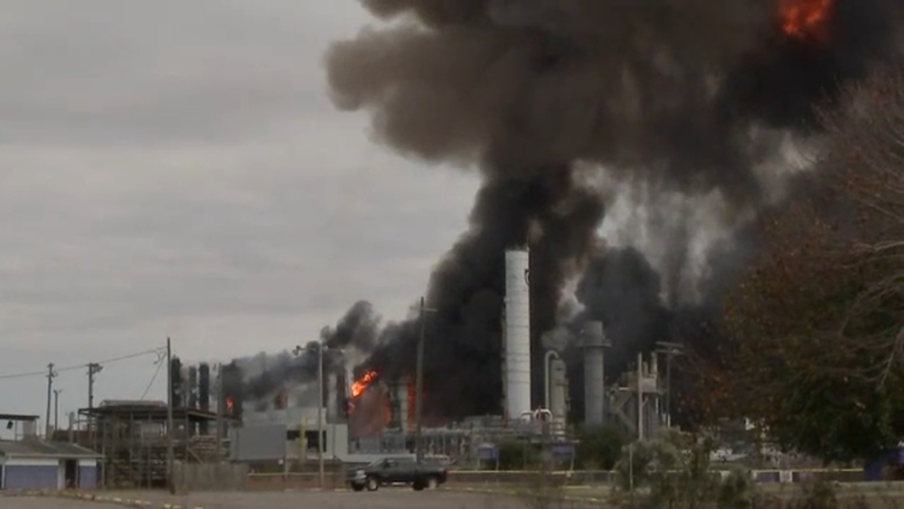 Residents near Port Neches blast told to shelter-in-place
