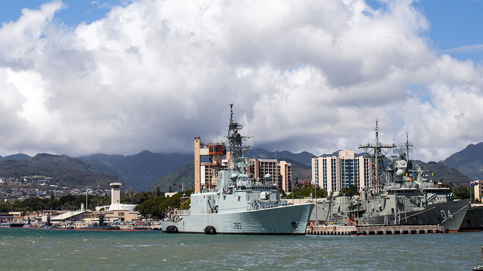 Authorities responding to reports of shooting at Pearl Harbor Naval Shipyard in Hawaii ABC7