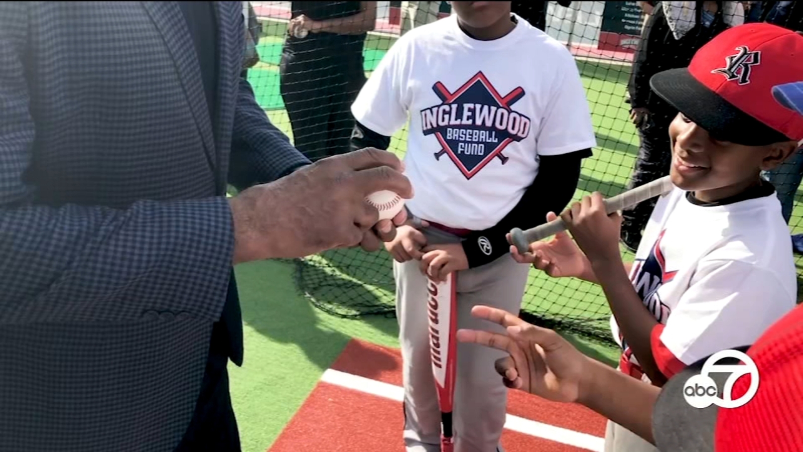 New baseball and softball training center opens in Inglewood ABC7 Los