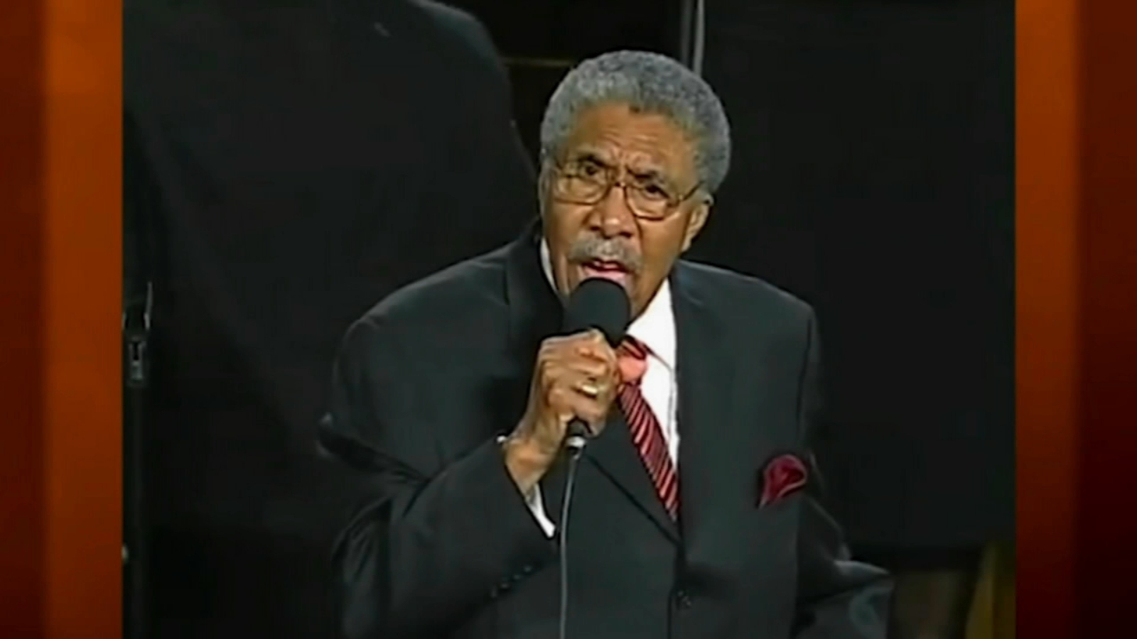 Celebration of life held for Chicago icon Reverend Clay Evans