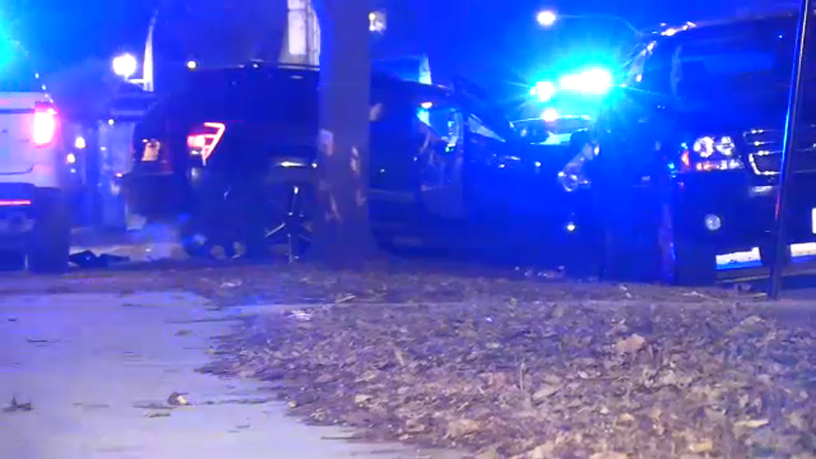 3 in custody after shots fired at police during traffic stop in South