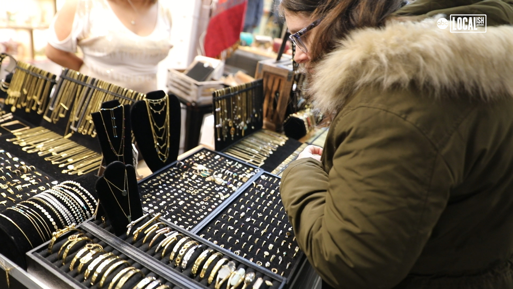 Underground subway holiday market for commuter's last-minute shopping