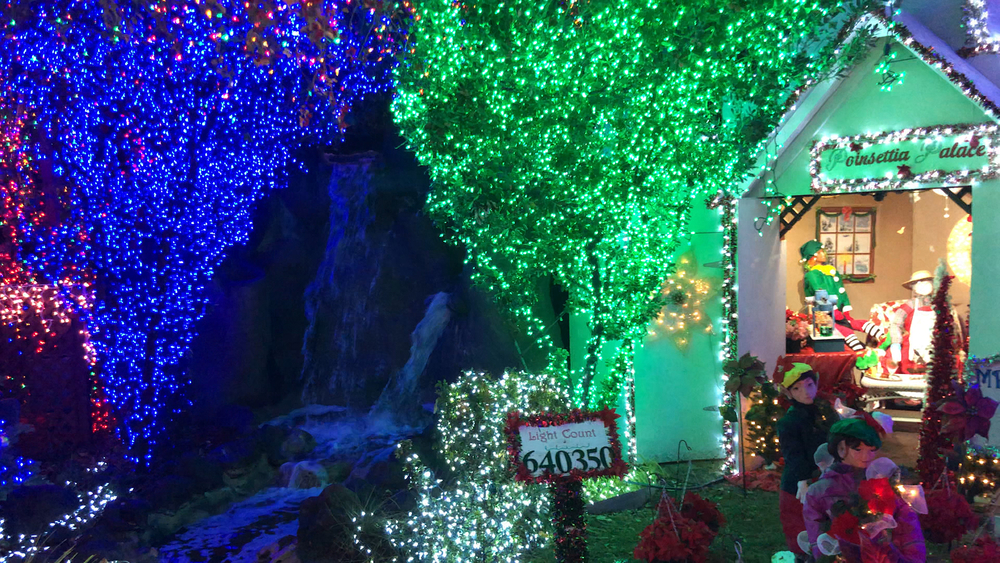 Deacon Dave's in Livermore dazzles with over 600,000 Christmas lights 