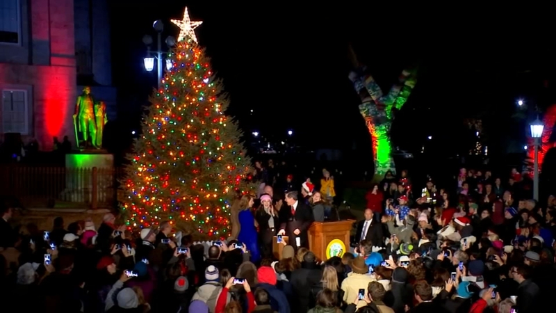 Raleigh Christmas Tree Lighting 2022 Gov. Cooper Lights The State Capitol Christmas Tree In Downtown Raleigh -  Abc11 Raleigh-Durham