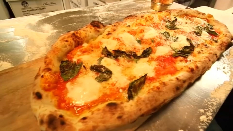 Ordering Pizza Scammers Are Now Targeting You And Your Favorite Pizza Place Abc11 Raleigh Durham