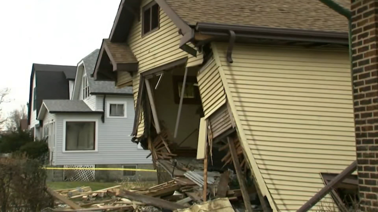 Family escapes as SUV crashes into Roseland home, killing teen