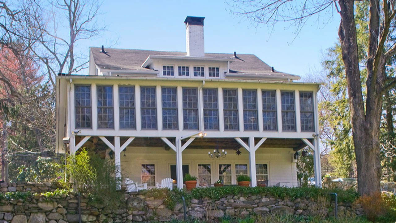 2. Southern Conn., Median Income: $83,700, Cost Above National Average: 32.8 percent.