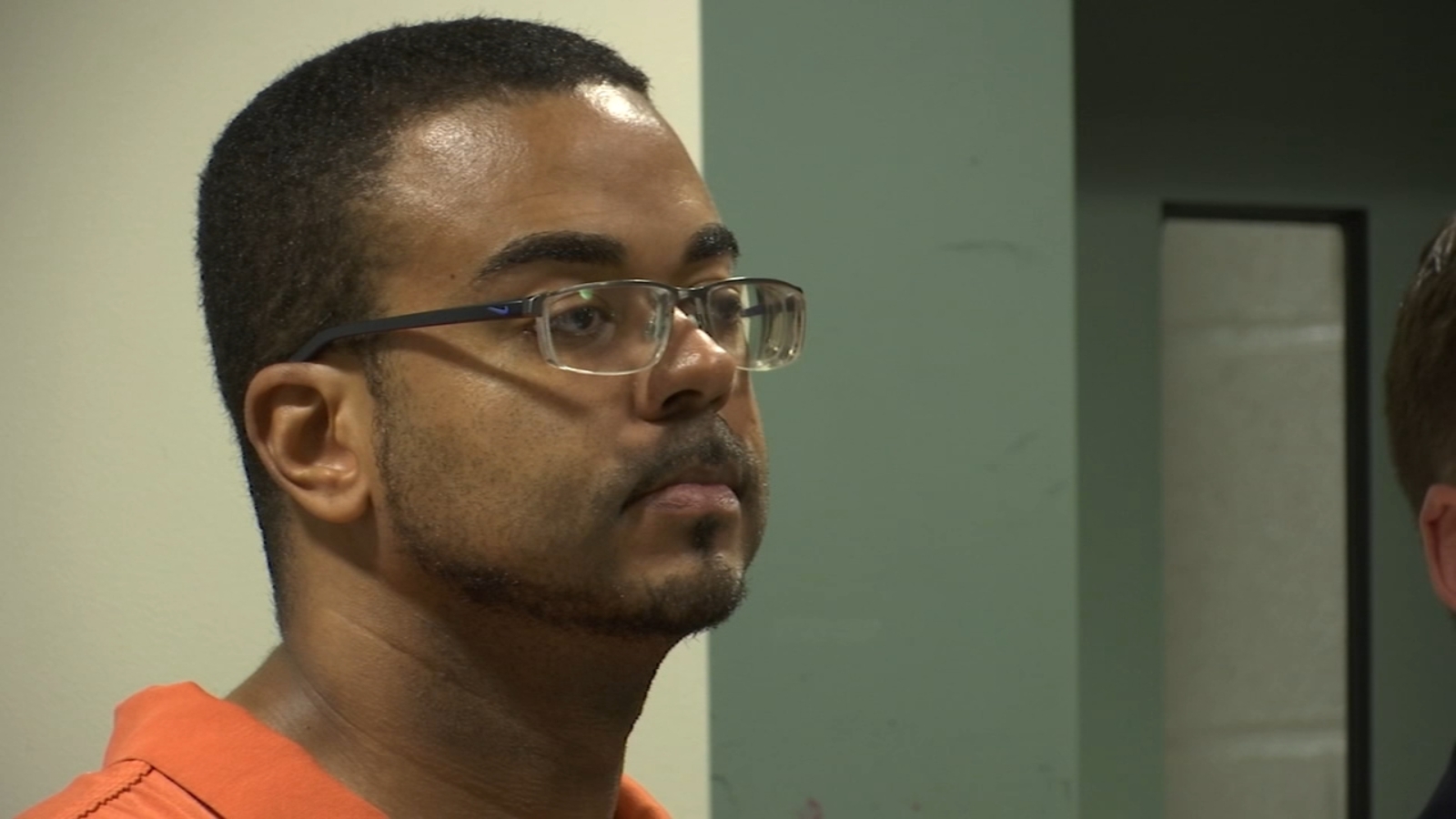 Fayetteville middle school teacher accused of sending explicit messages ...