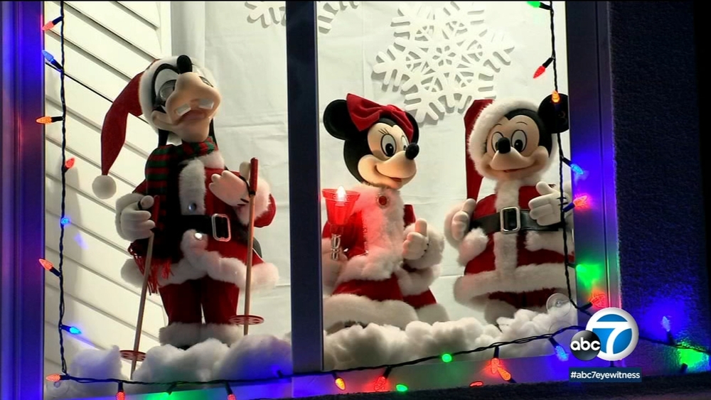 Rancho Cucamonga puts on magical Christmas light display 