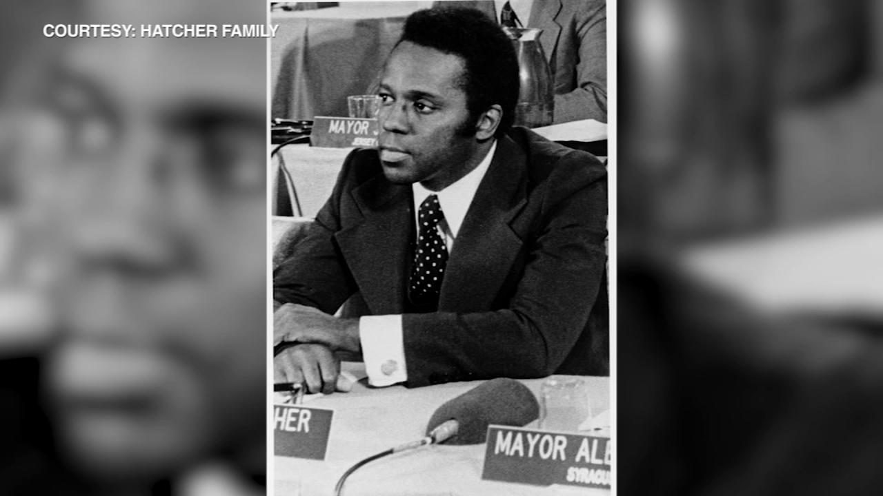 Mourners pay final respects as Gary's first African American mayor, Richard Hatcher, is laid to rest