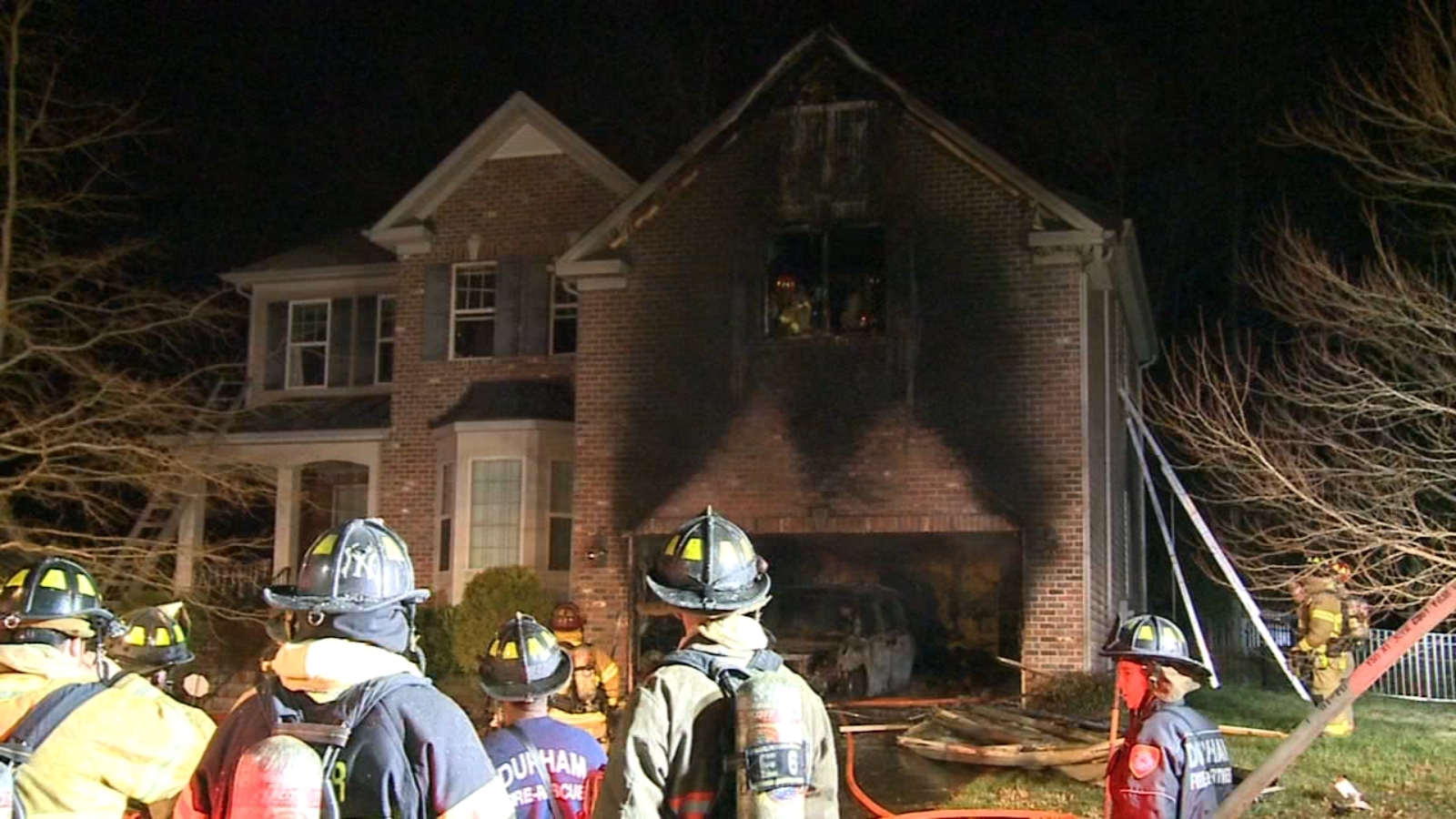 2 people, dog escape Durham house fire - ABC11 Raleigh-Durham