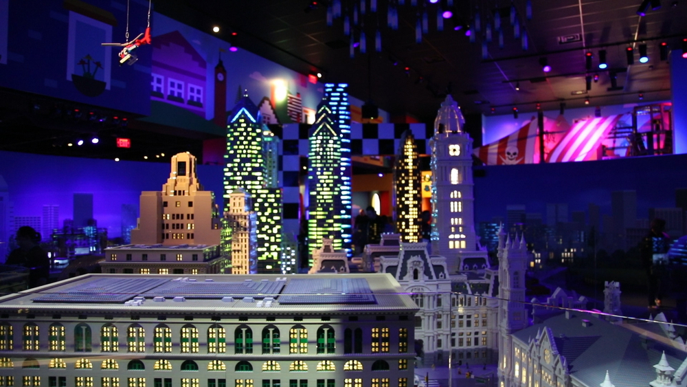 This is the ULTIMATE LEGO playground with more than 90,000 blocks!