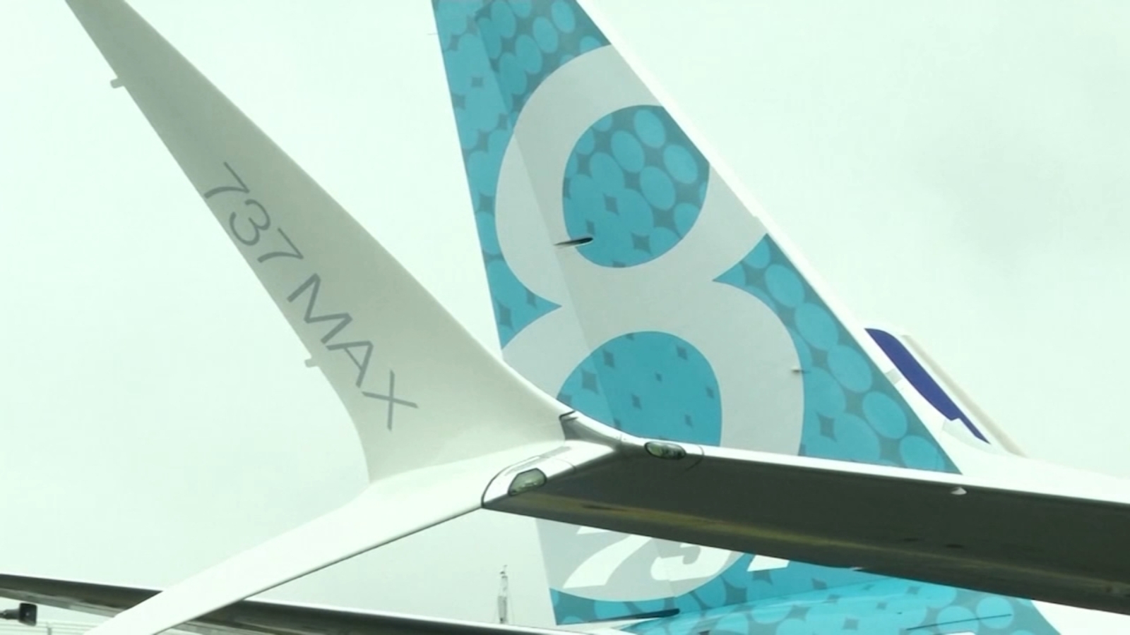 CEO Boeing Dennis Muilenburg harus segera mengundurkan diri