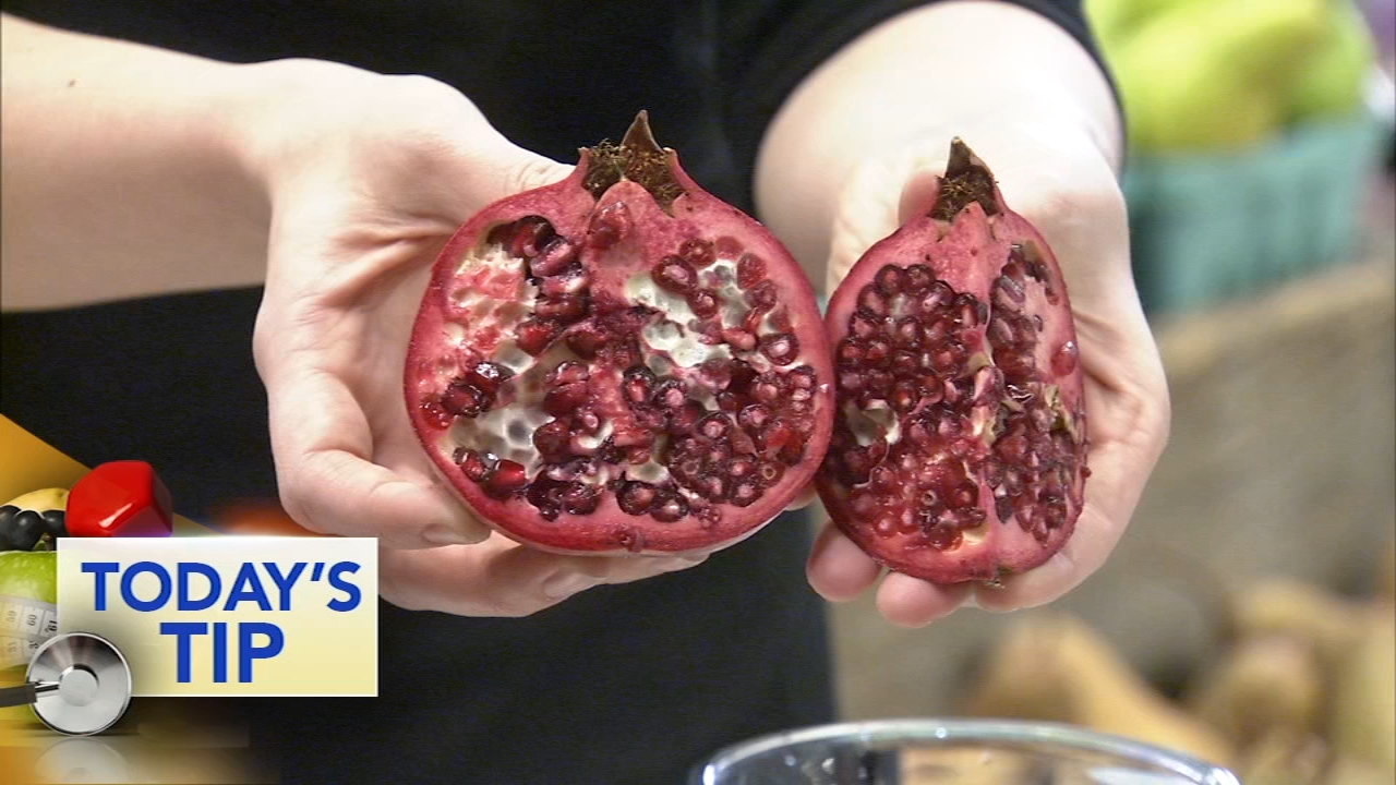 Harvesting seeds from pomegranates - Today's Tip