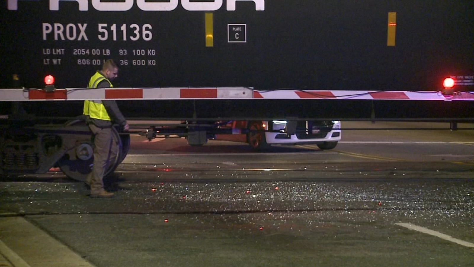 NCCU cop saves man in stalled car on Durham train tracks before crash