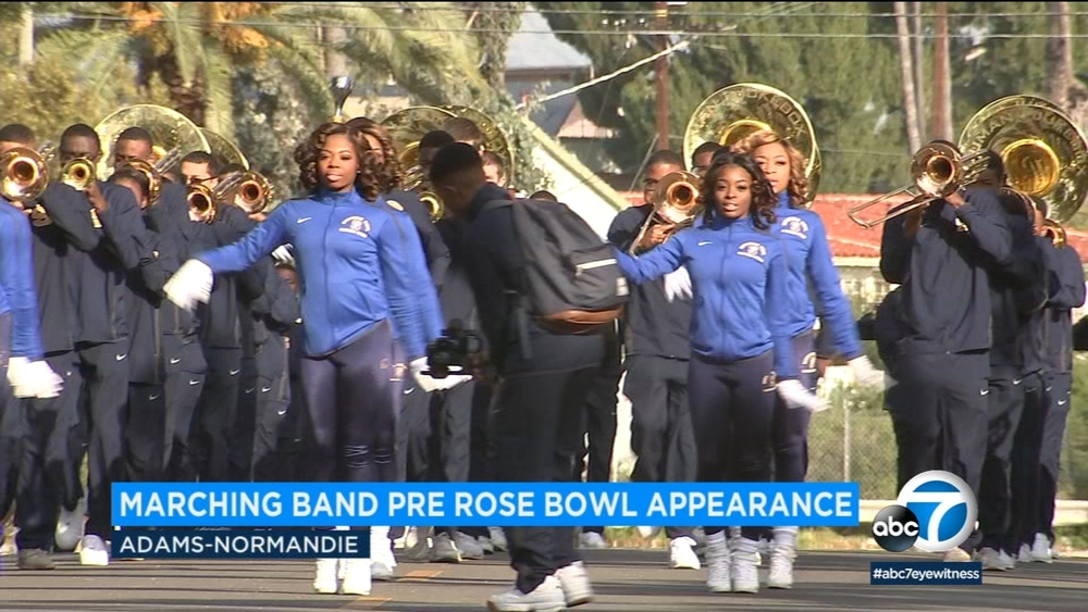 'Human Jukebox' band holds pre-Rose Parade jam session in LA