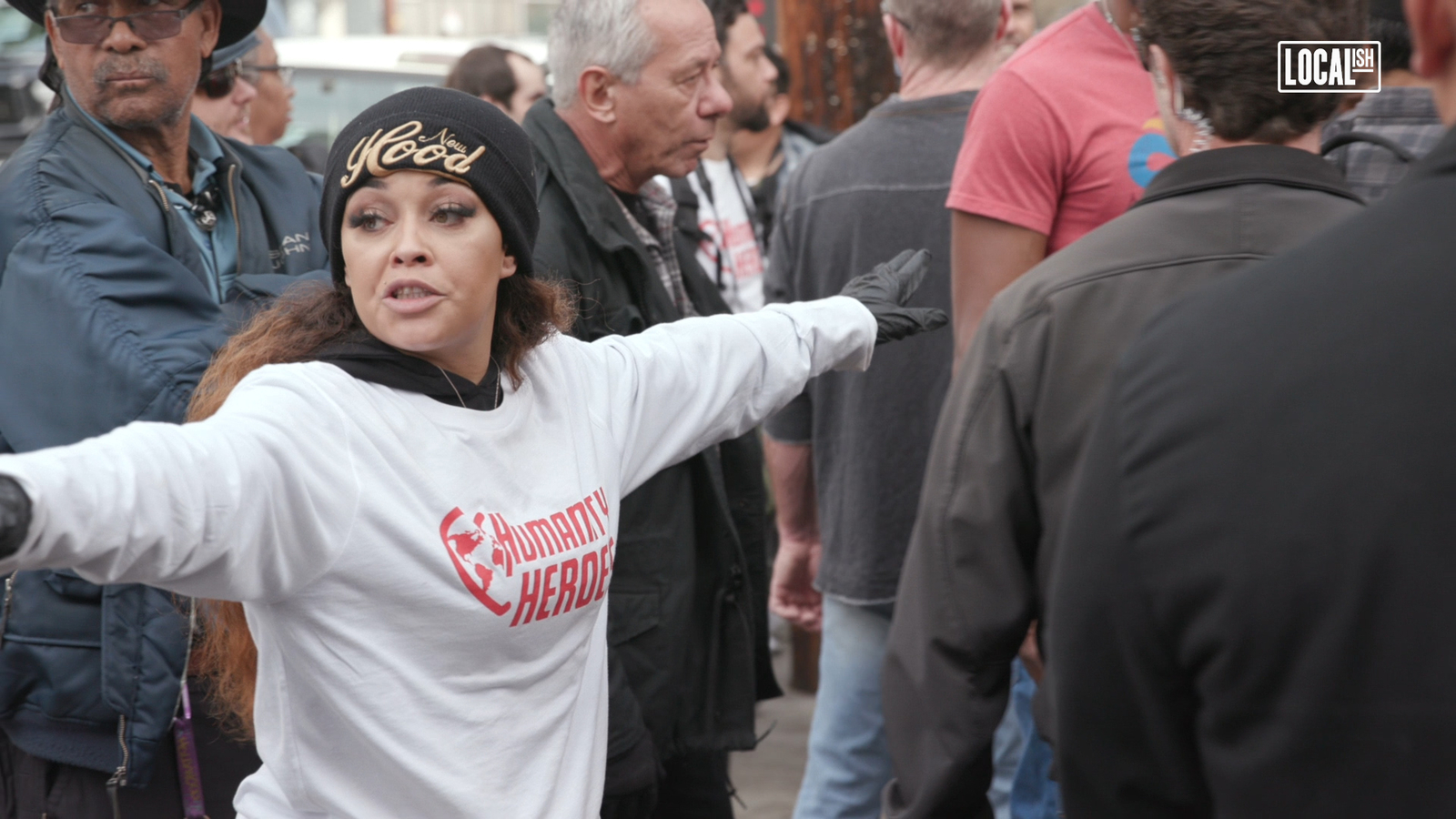 Humanity Heroes Handed Out Backpacks to Those in Need 6abc Philadelphia