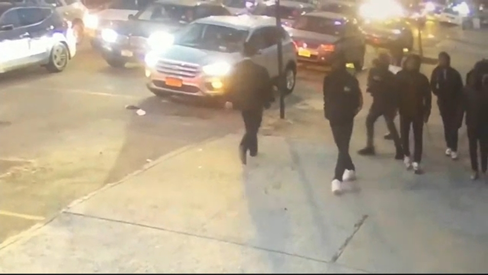 Video shows men throw chair at Hasidic man in NYC on Christmas Eve