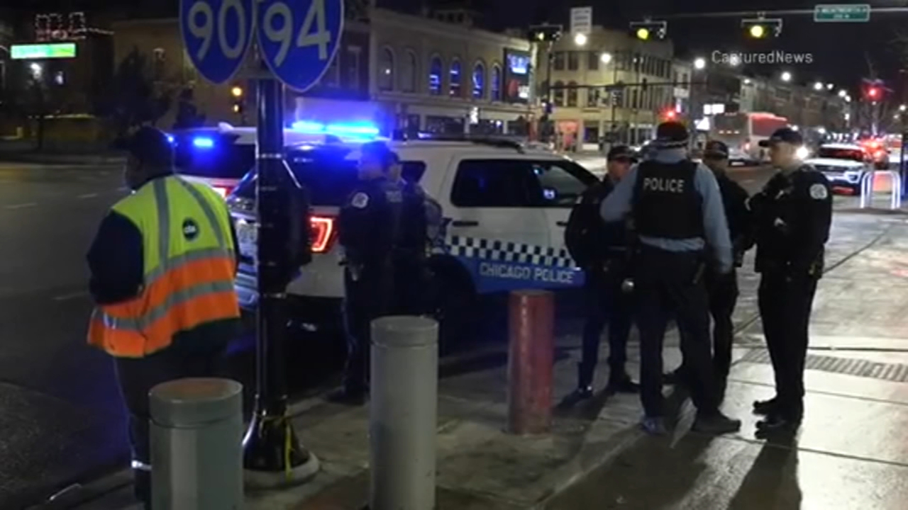 Woman robbed on CTA Red Line in Loop; 3 in custody