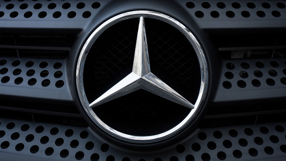Mercedes-Benz recalls 750,000 cars because sunroof could fly off