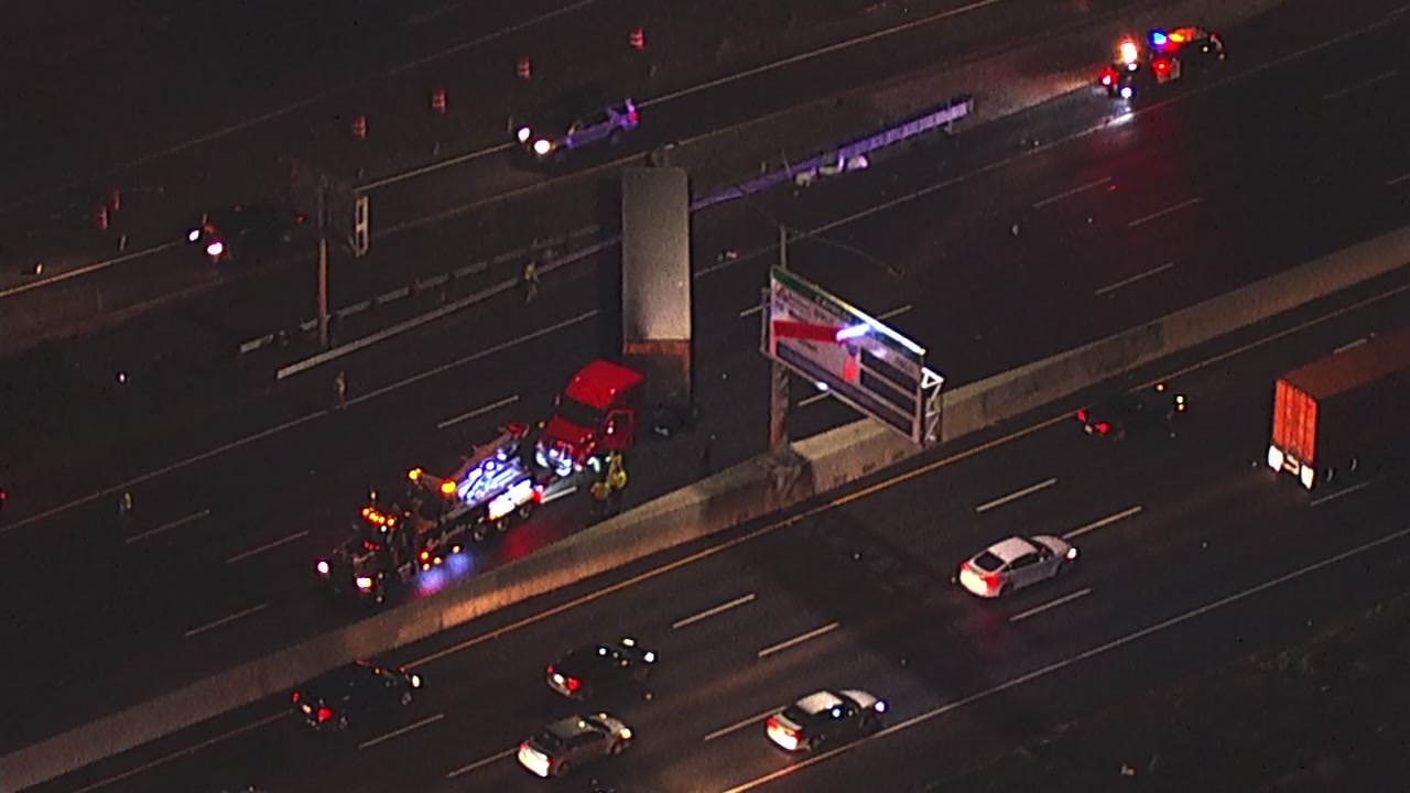 NB lanes of 880 reopen in Oakland after crash