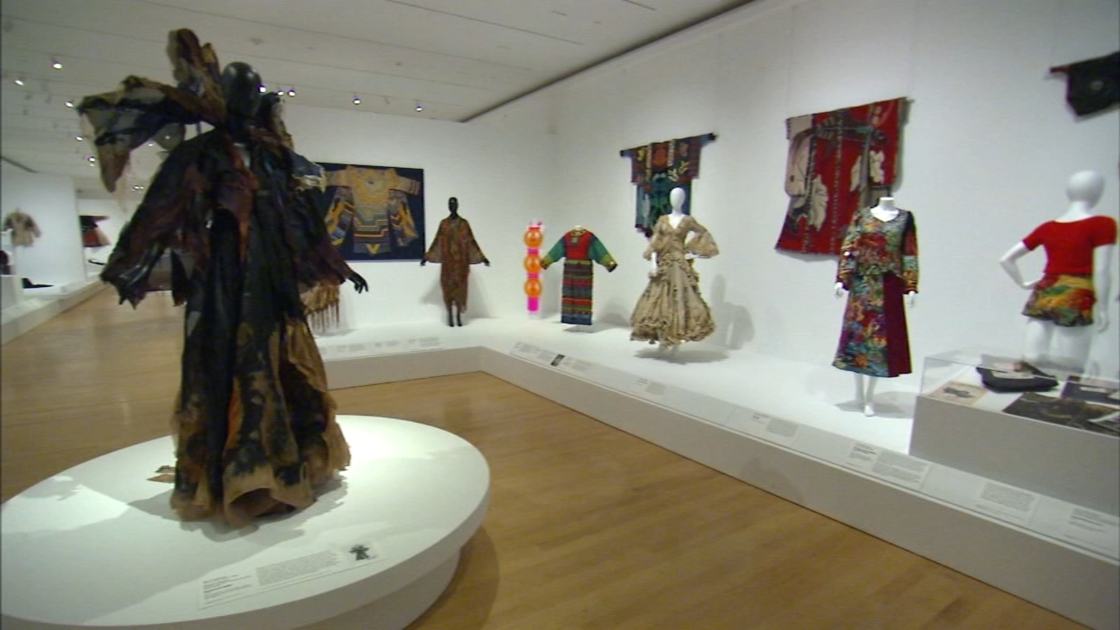 philadelphia museum of art exhibit 'off the wall: american art to wear' puts art on the human body 6abc loves the arts 6abc philadelphia philadelphia museum of art