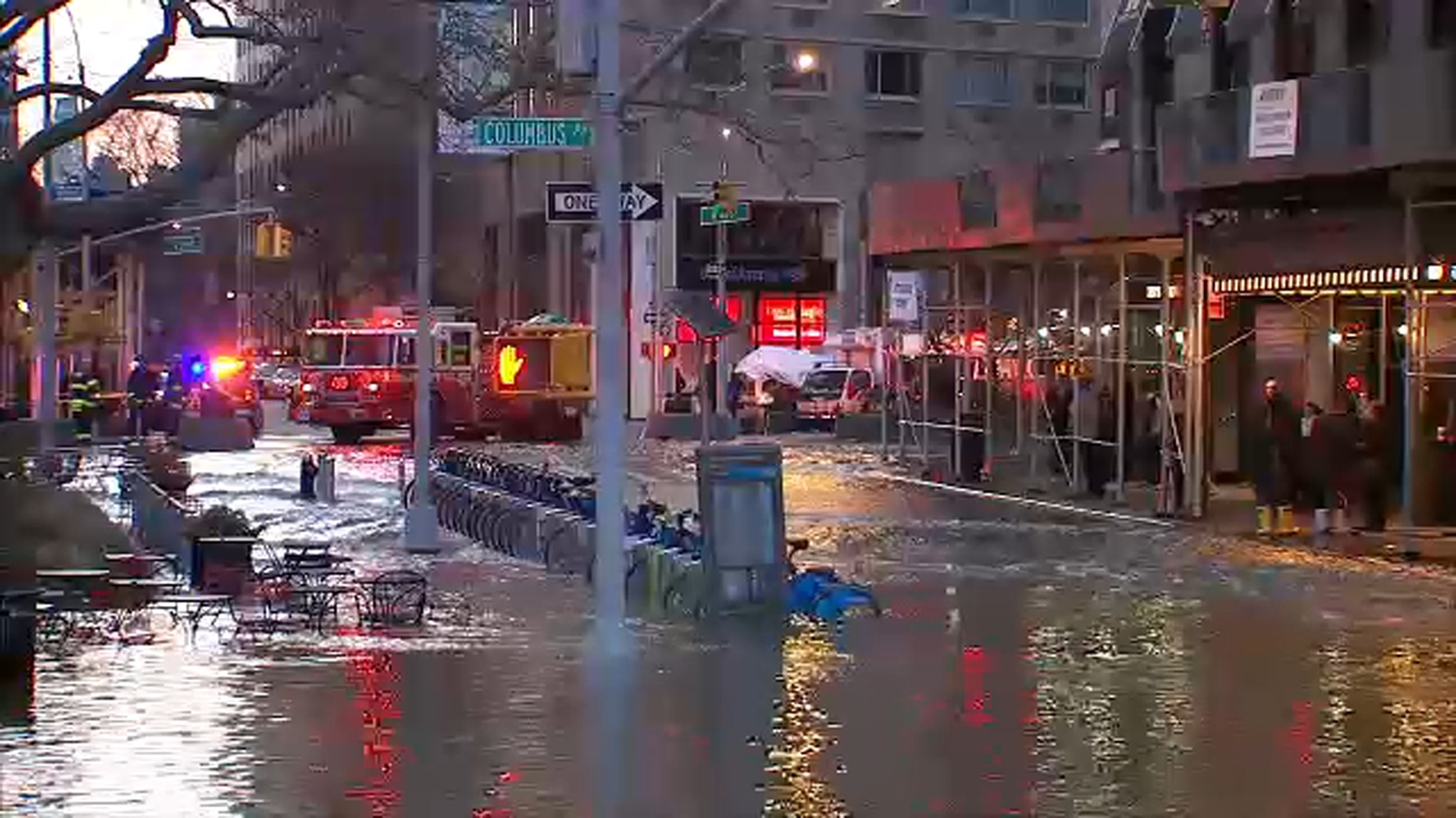 Subway service resumes, cleanup continues after water main break floods ...