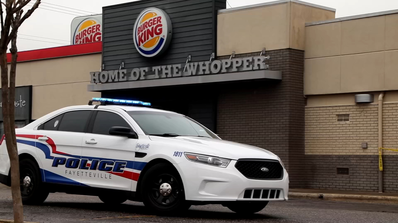 Robbery suspect shot in retaliation at Fayetteville Burger King