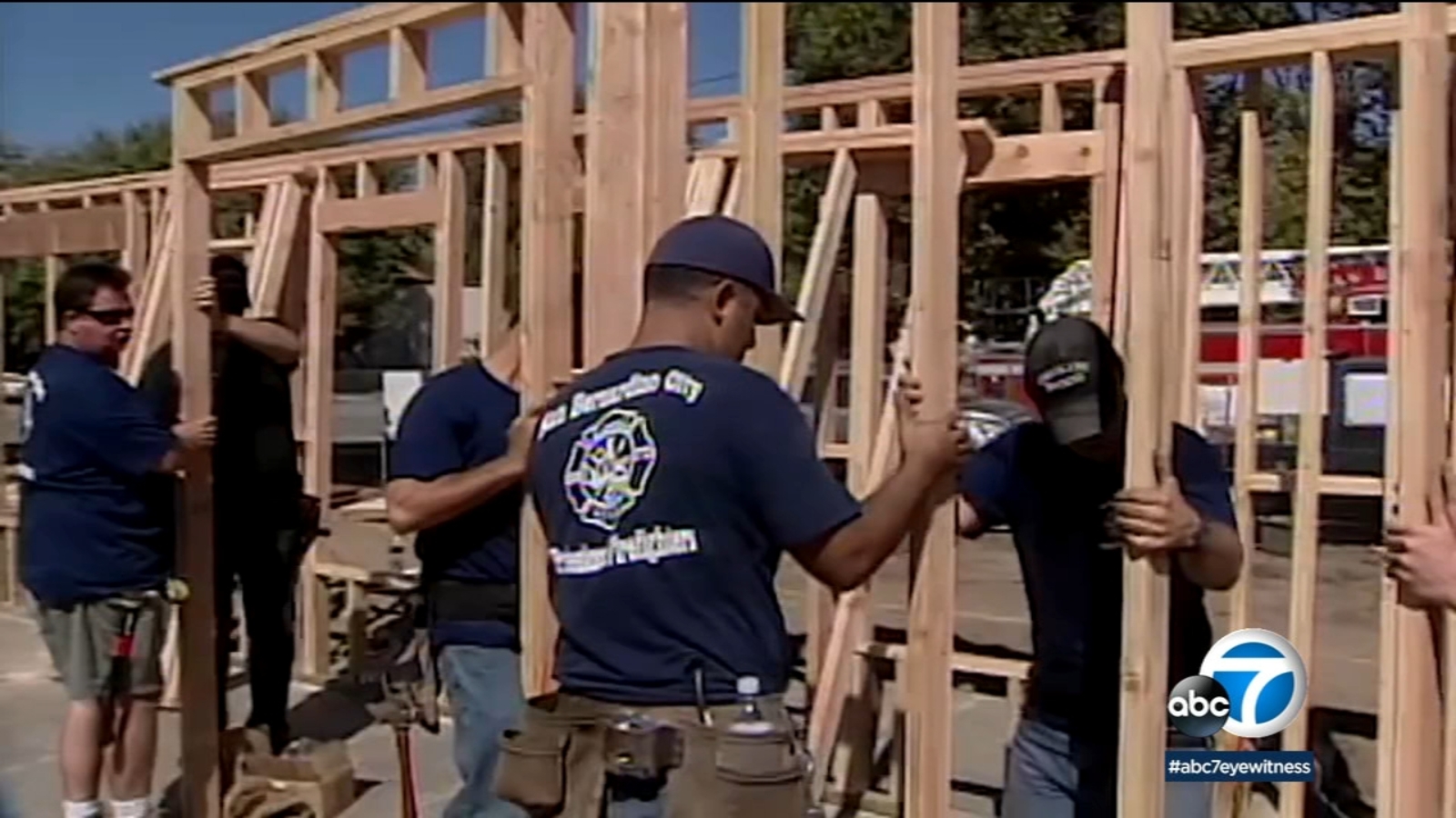 Riverside building 10 tiny homes to shelter the homeless ABC7 Los Angeles
