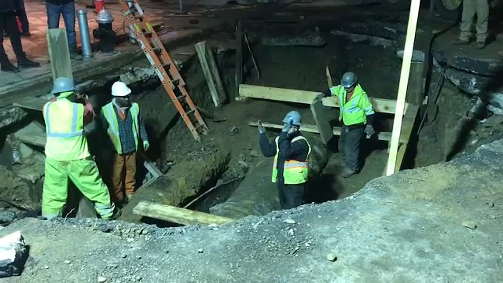Repairs and cleanup continue after Upper West Side water main break in ...