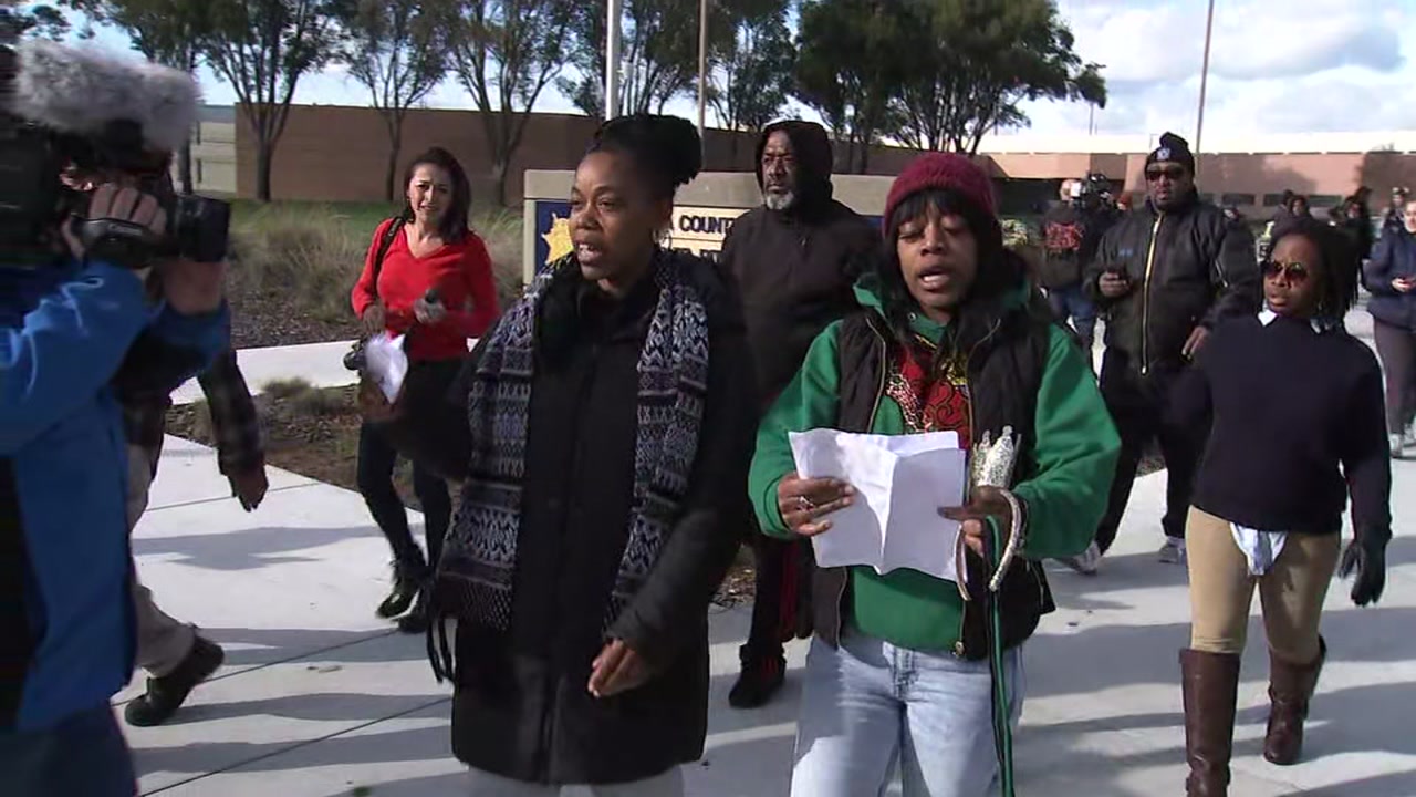 Oakland homeless moms evicted from vacant house