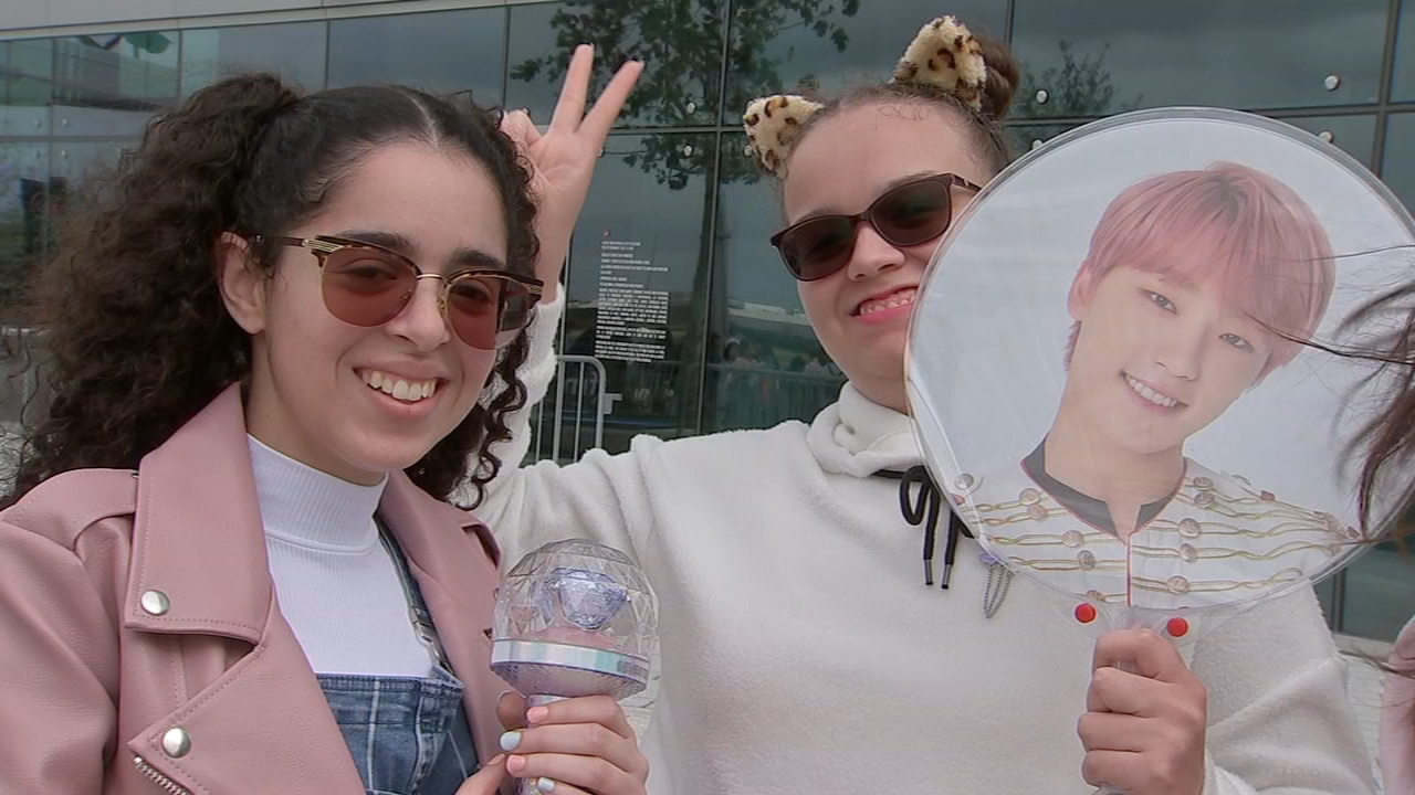 Fans line up for days for K-pop band Seventeen in Sugar Land