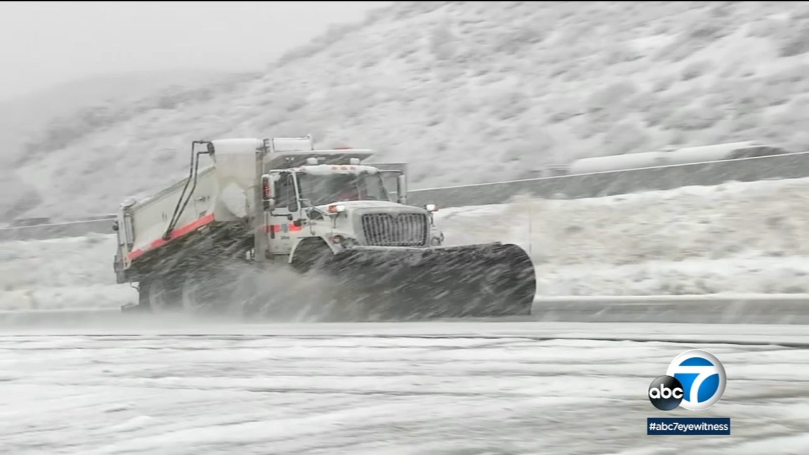 Wrightwood, Caltrans prepares for crowds with snowstorm on the way