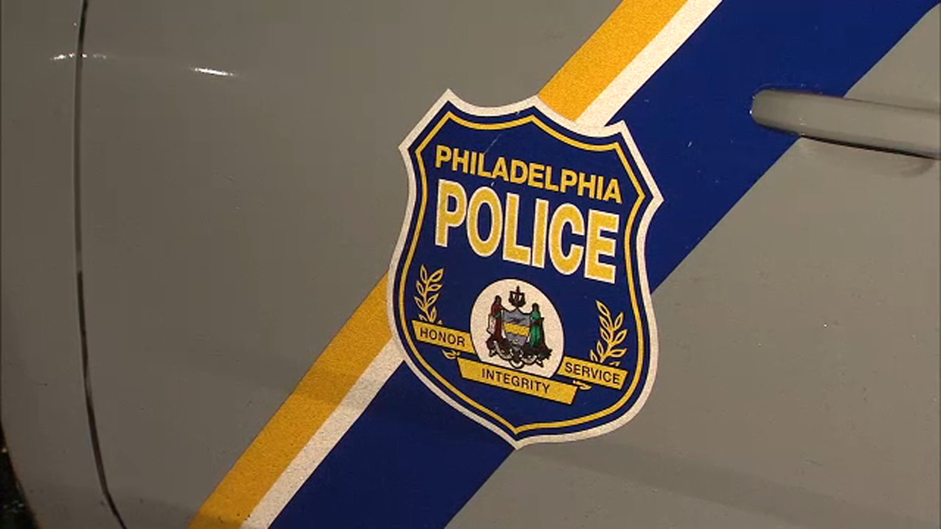 Philadelphia police's 'scoop and run' tactic saving lives