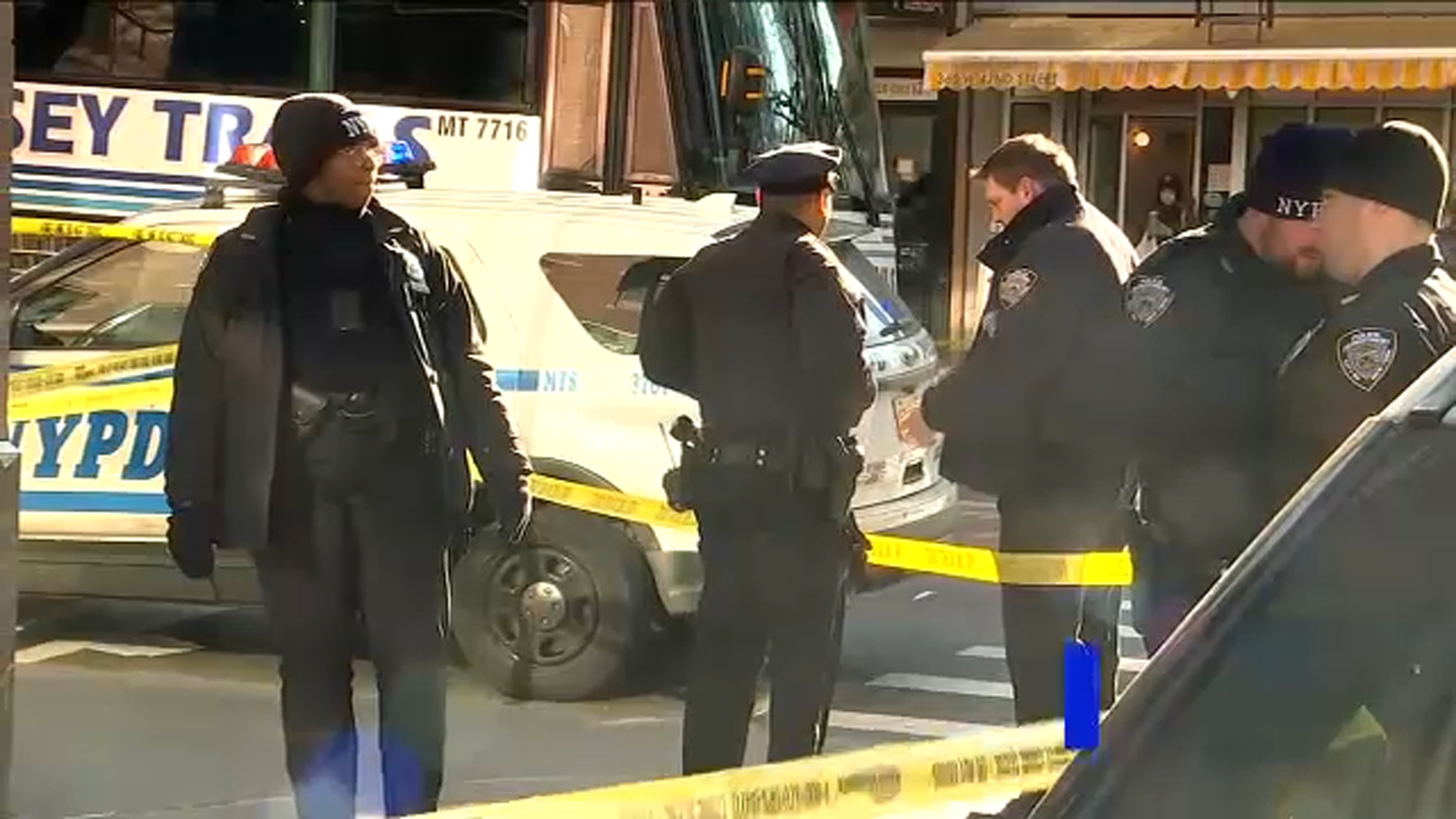 Police search for 2 people after shots fired in Midtown, Manhattan ...