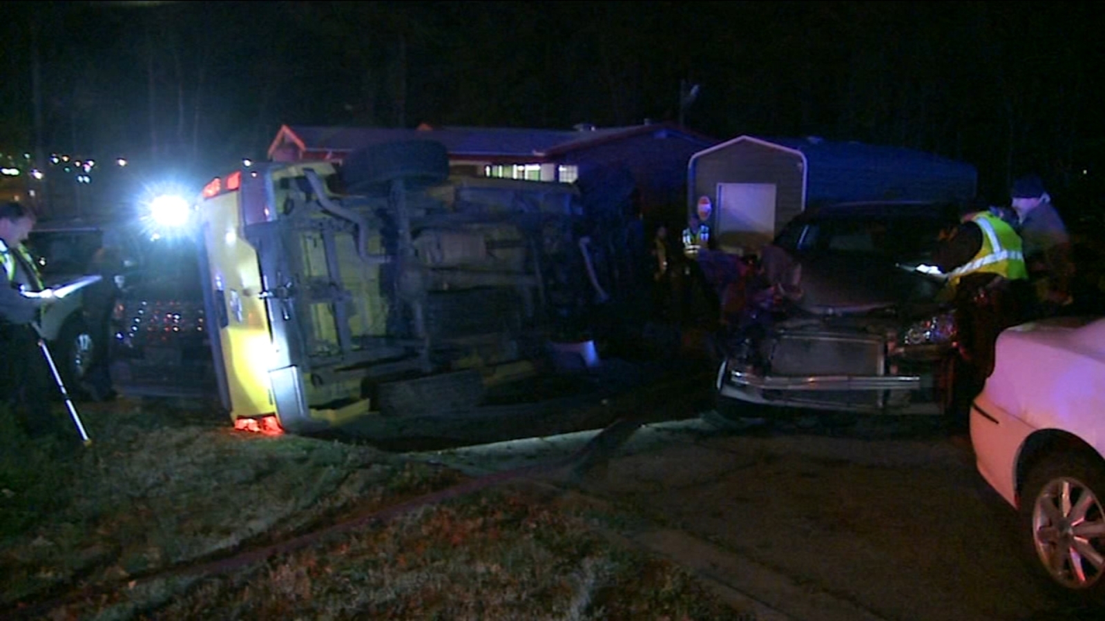 Durham high-speed chase ends with crash in used car lot, sheriff's ...