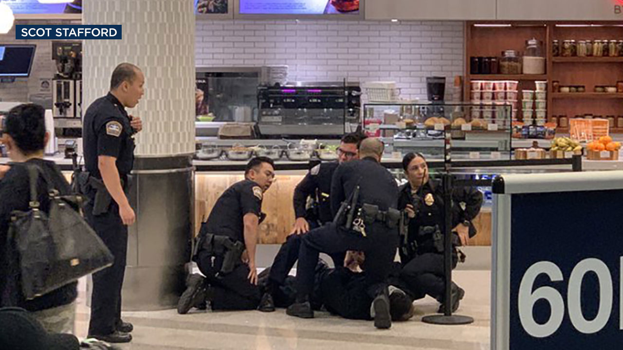 1 detained after disturbance causes panic at LAX