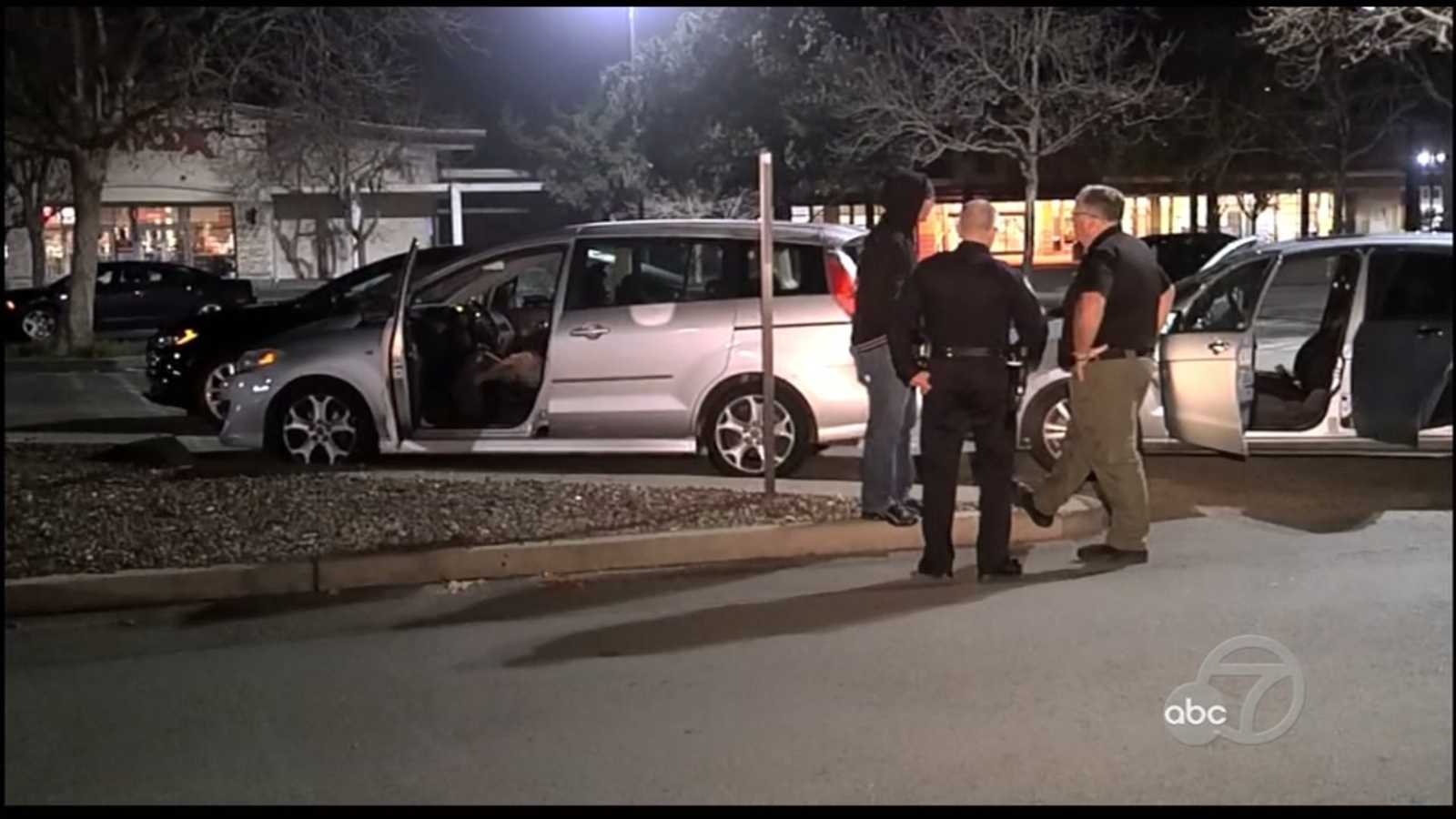 Saint Mary S College Student Among 3 Injured In Shooting At Moraga Shopping Center School Says Abc7 San Francisco