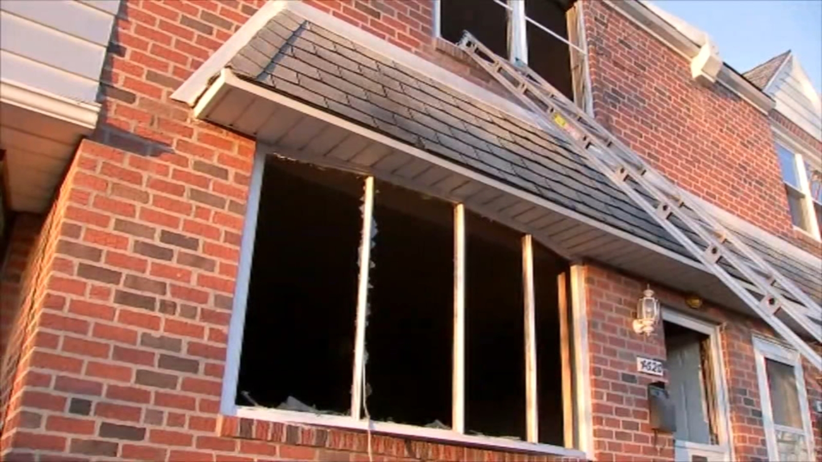 4 Injured Including 2 Year Old In Holmesburg Fire Kendrick Street Philadelphia 6abc Philadelphia