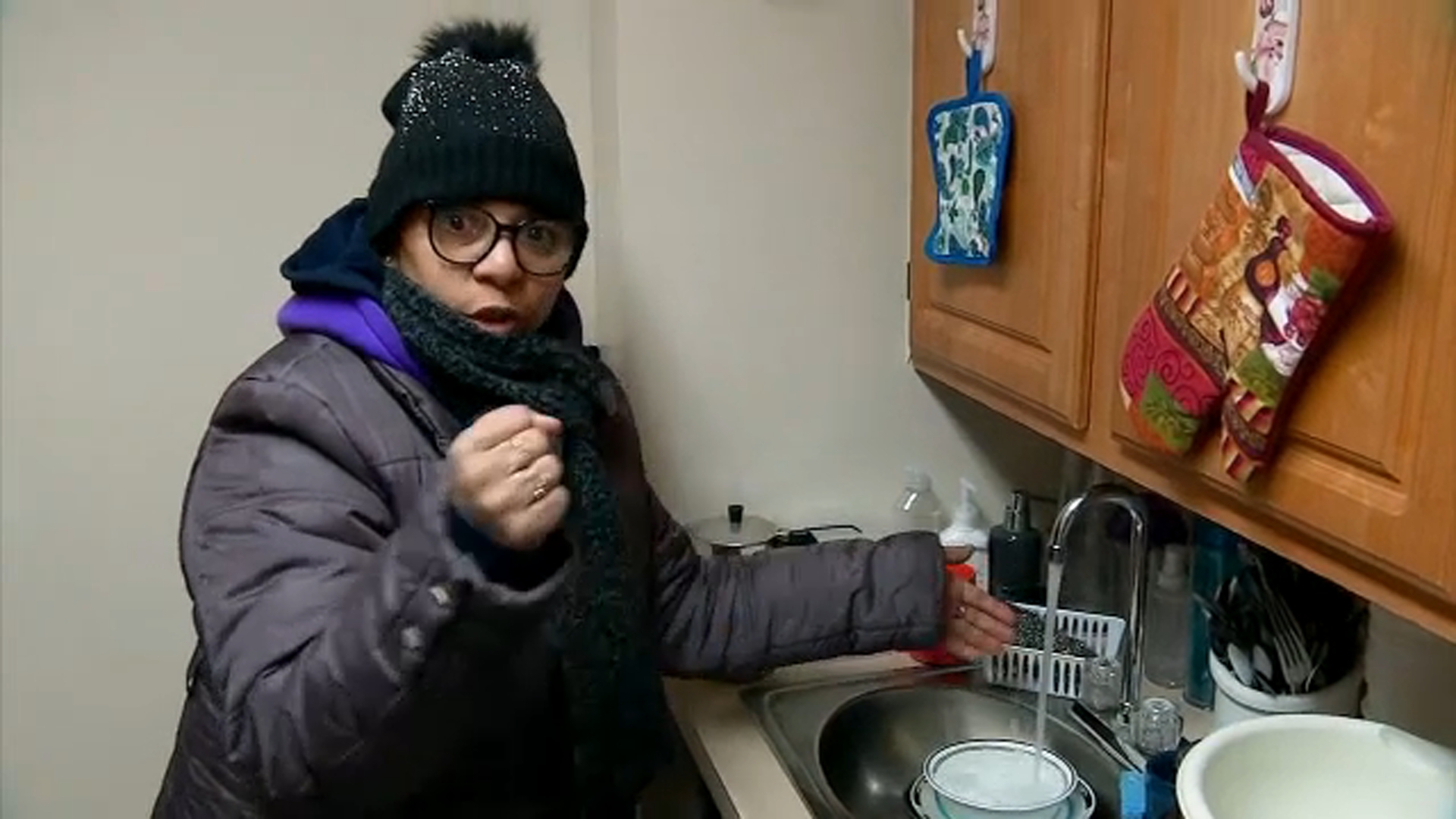 Residents of NYC building left without heat, hot water for weeks