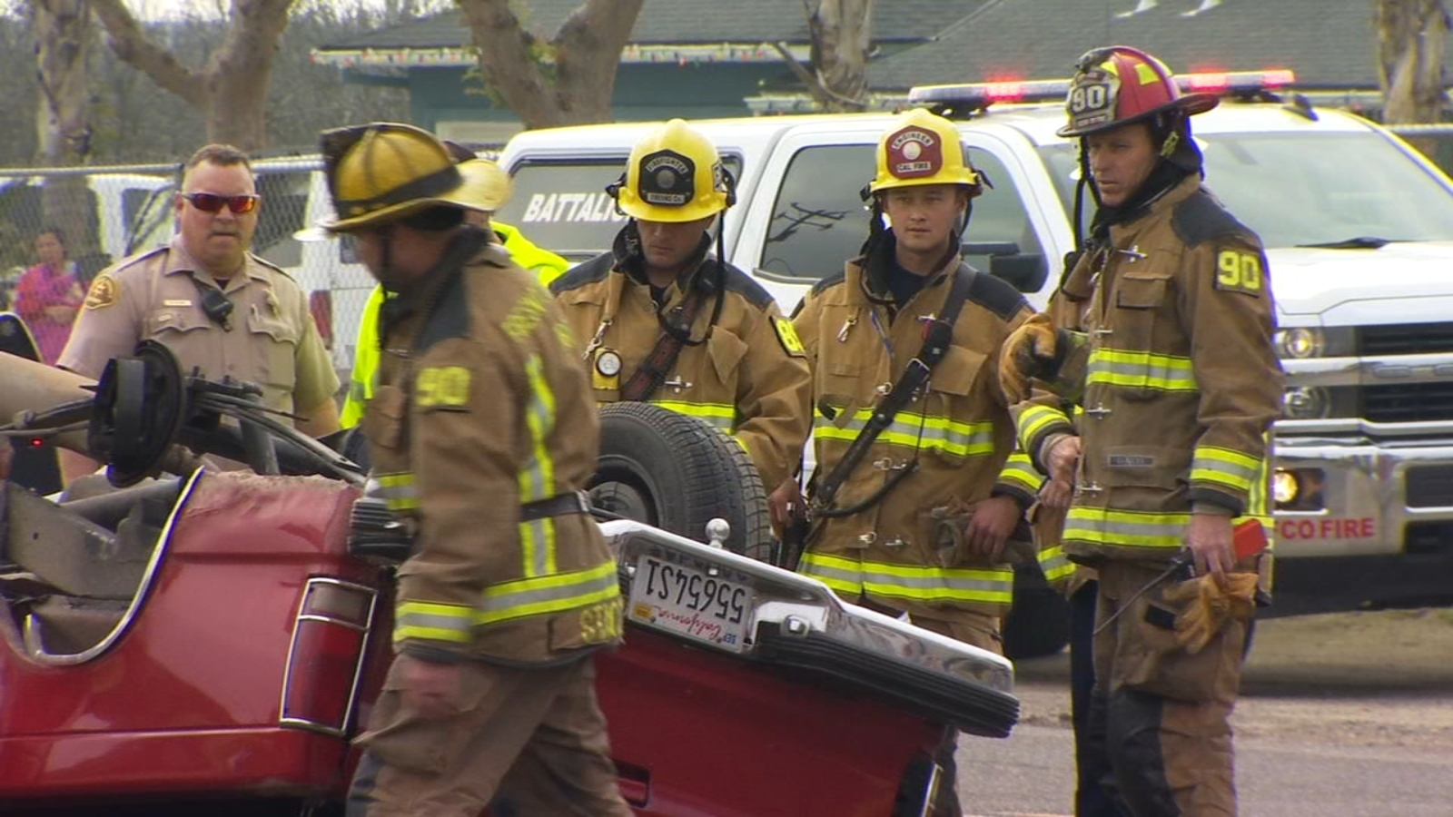 1 killed, 4 injured in crash near Caruthers in Fresno County, CHP says ABC30 Fresno