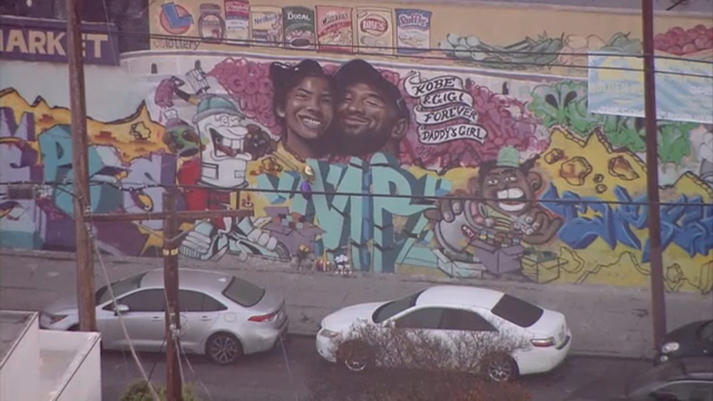 New Mid-City mural honors Kobe Bryant, 13-year-old daughter