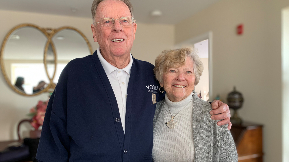 Treasure hunter reunites family with lost heirloom 