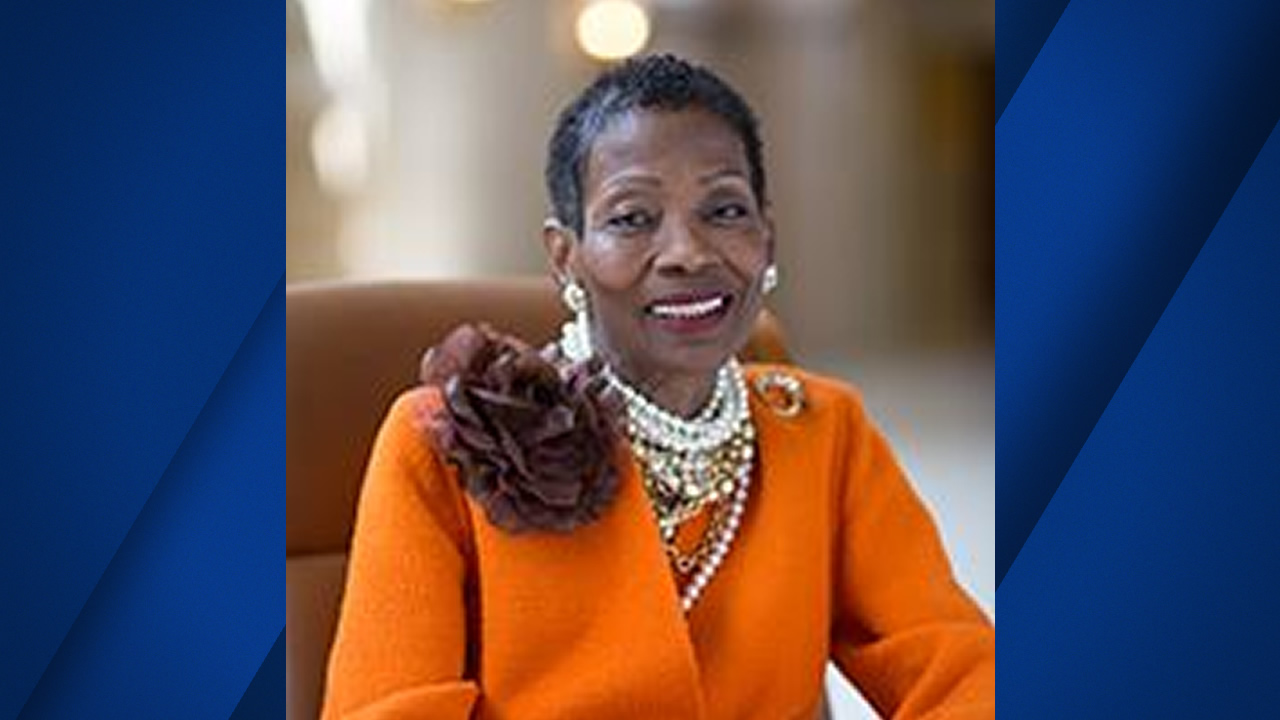 SFO Commissioner Linda Crayton resigns amidst corruption scandal