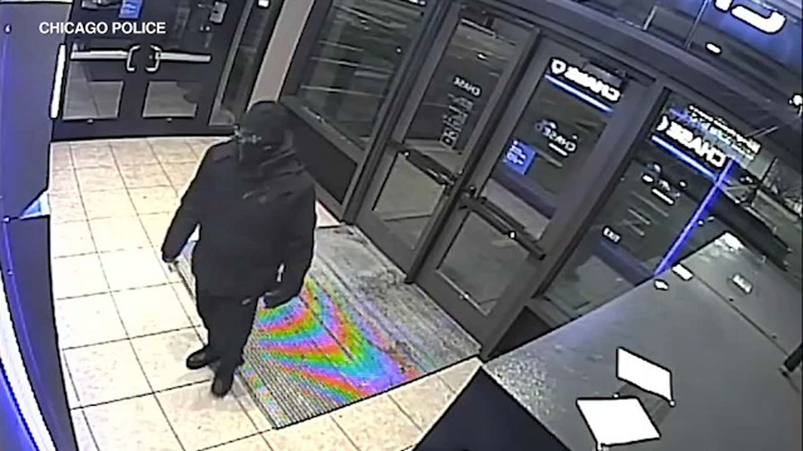 Chicago crime Robbery victim kidnapped after leaving Fulton River