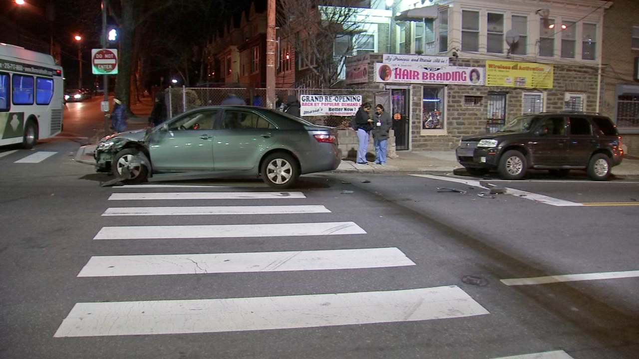 Pedestrian hit by stolen car in Fern Rock, police say