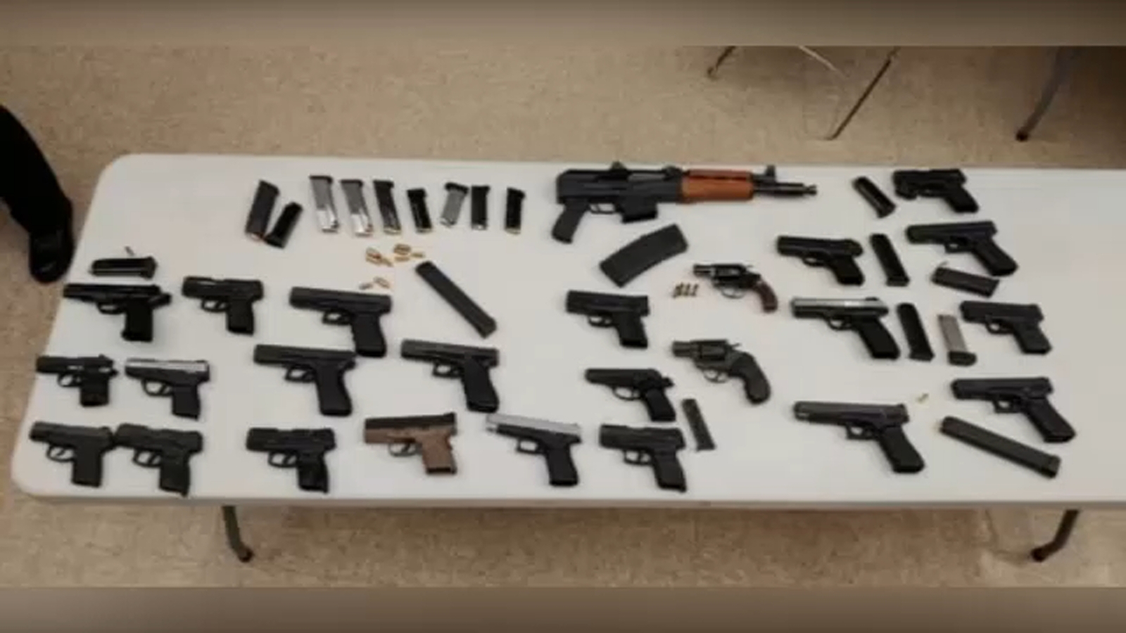 Chicago Police crash 'gangrelated' party; seize over 20 illegal guns