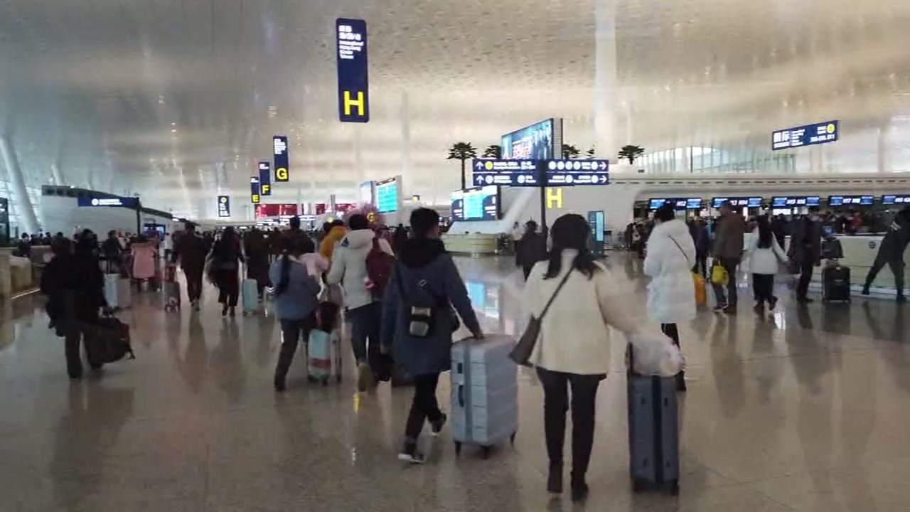 United, Delta and American Airlines cancel flights to China over coronavirus concerns